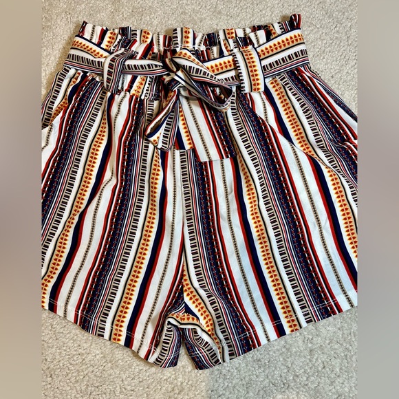 Striped Paperbag Elastic Tribal Boho Belted Shorts Size Medium - Picture 2 of 7